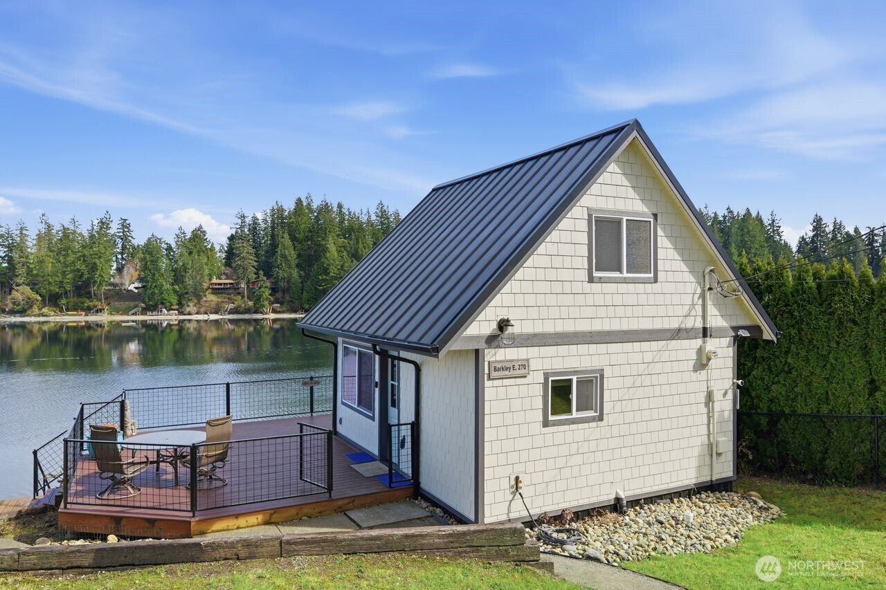 270 Grapeview Point Road Allyn, WA 98524 - Photo 14 of 40