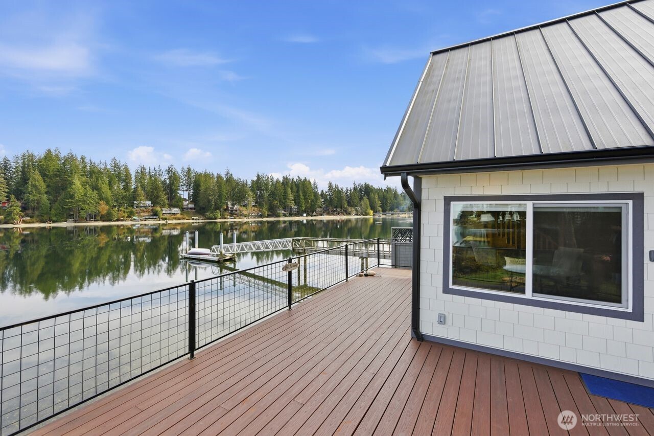 270 Grapeview Point Road Allyn, WA 98524 - Photo 16 of 40