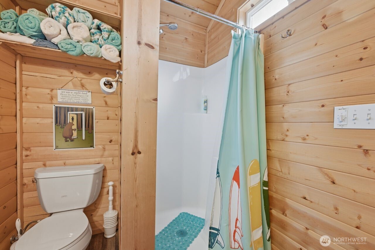 270 Grapeview Point Road Allyn, WA 98524 - Photo 25 of 40