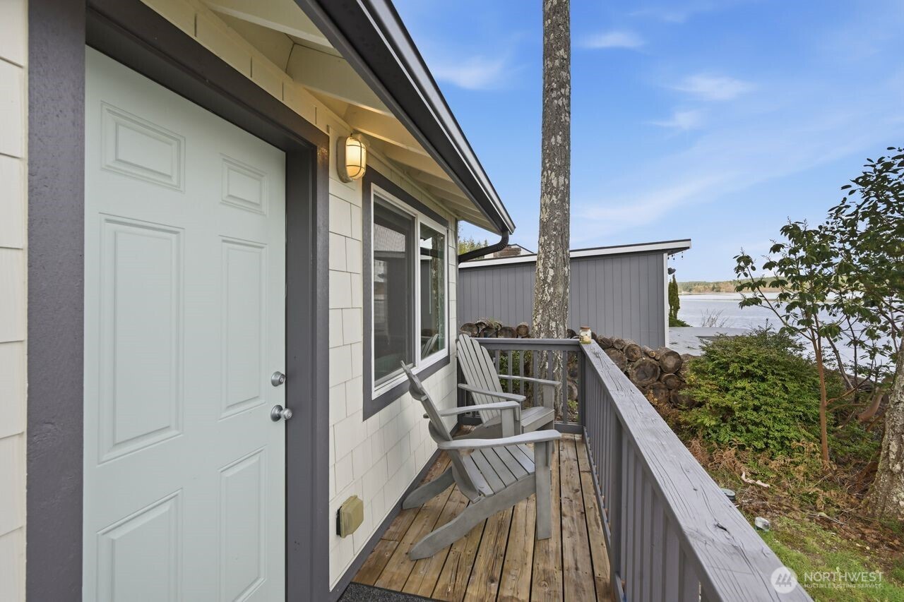 270 Grapeview Point Road Allyn, WA 98524 - Photo 26 of 40