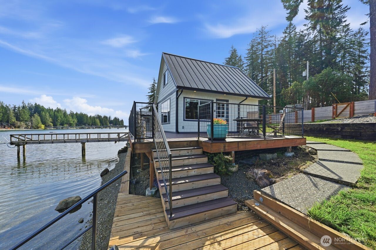 270 Grapeview Point Road Allyn, WA 98524 - Photo 27 of 40