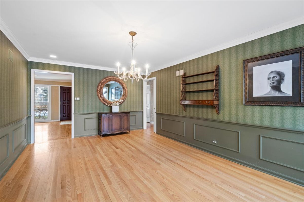 2836 Blackhawk Road Wilmette, IL 60091 - Photo 24 of 73