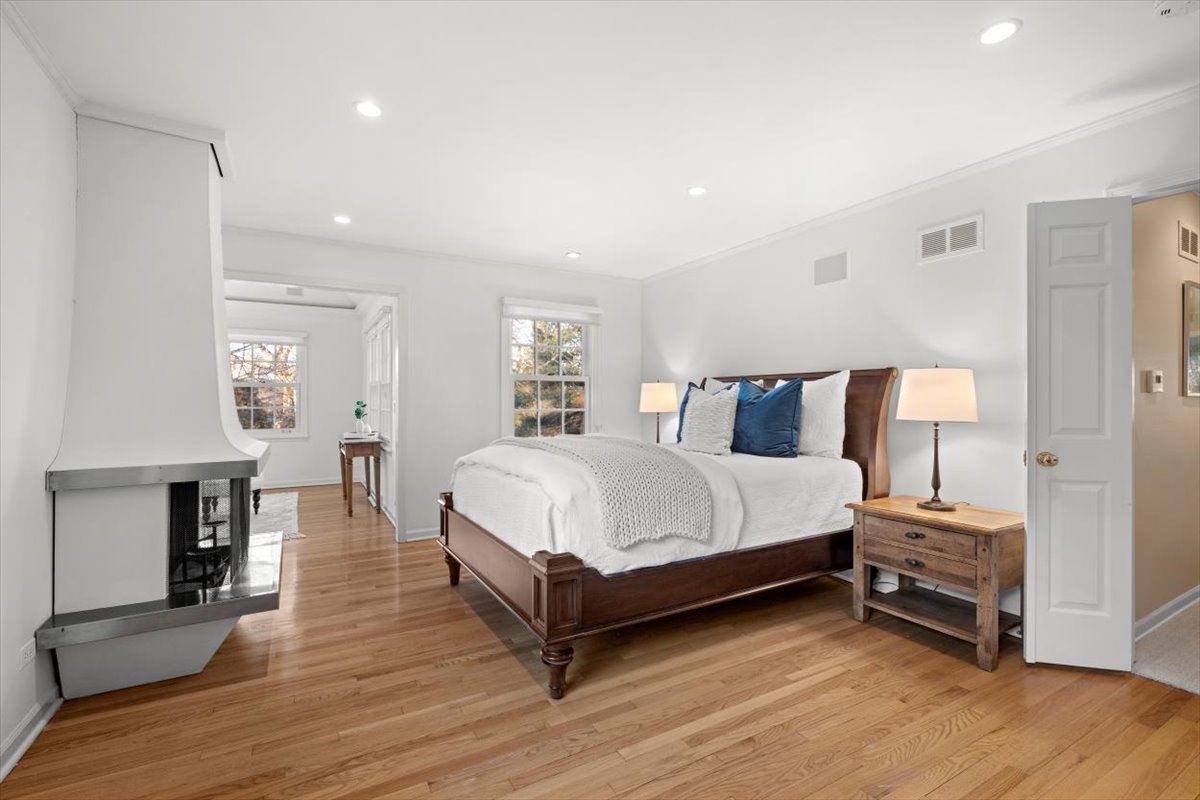 2836 Blackhawk Road Wilmette, IL 60091 - Photo 31 of 73