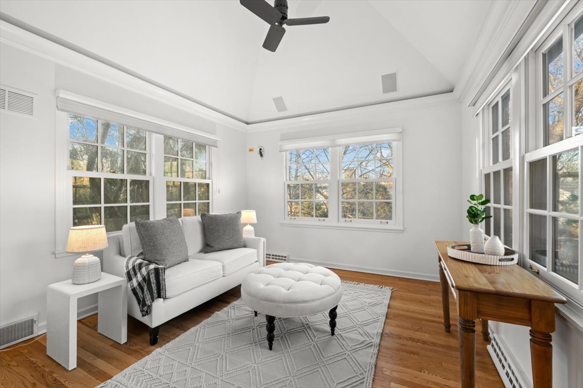 2836 Blackhawk Road Wilmette, IL 60091 - Photo 33 of 73