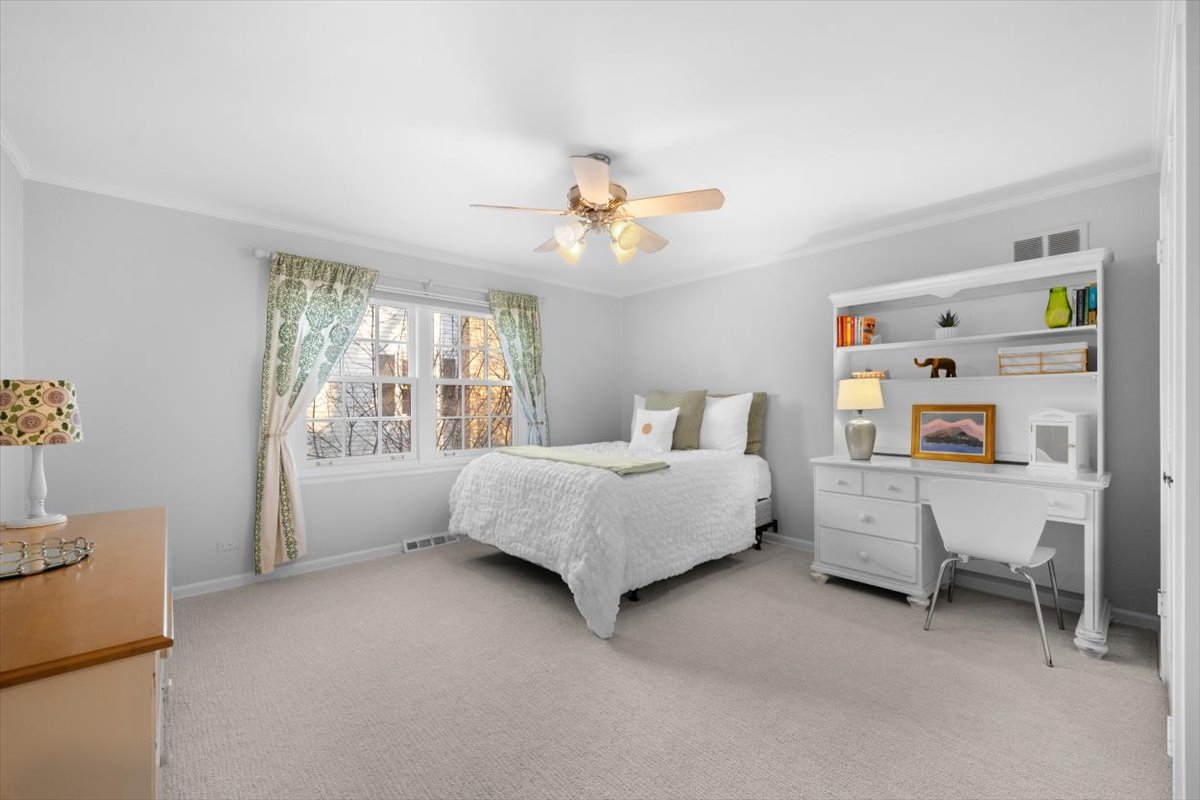 2836 Blackhawk Road Wilmette, IL 60091 - Photo 39 of 73