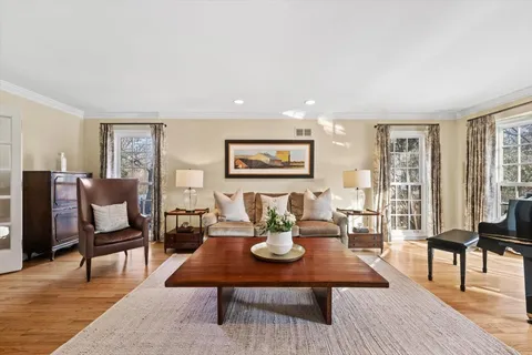 $2,675,000 | 2836 Blackhawk Road, Wilmette, IL 60091