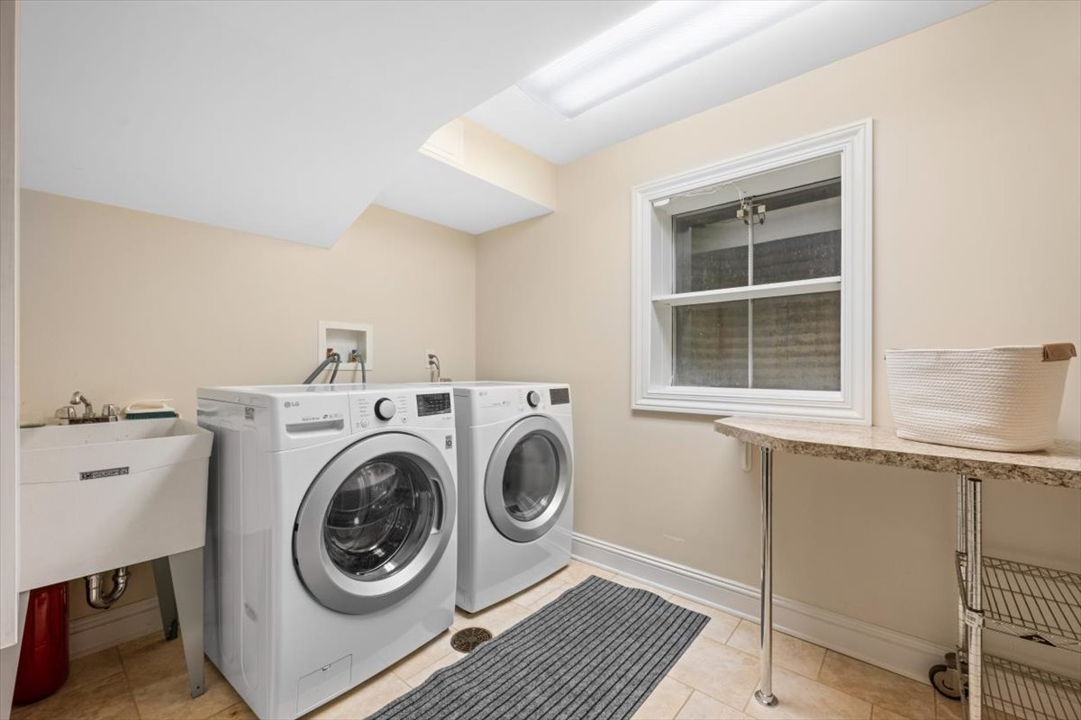 2836 Blackhawk Road Wilmette, IL 60091 - Photo 61 of 73