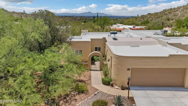 $475,000 | 5680 East Paseo De La Pereza, Tucson, AZ 85750