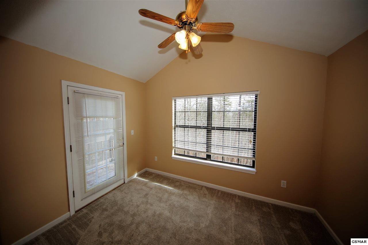847 Lloyd Huskey Road Pigeon Forge, TN 37863 - Photo 14 of 28