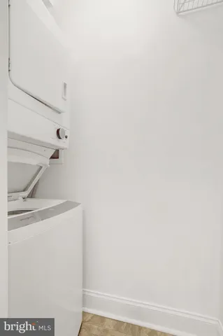 $2,100 | 6917 B Mary Caroline Circle, Alexandria, VA 22310