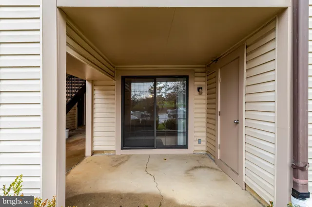 $2,100 | 6917 B Mary Caroline Circle, Alexandria, VA 22310