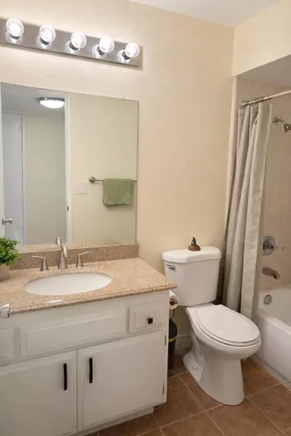 $289,900 | 7711 Juan Way, Unit 22B, Fair Oaks, CA 95628