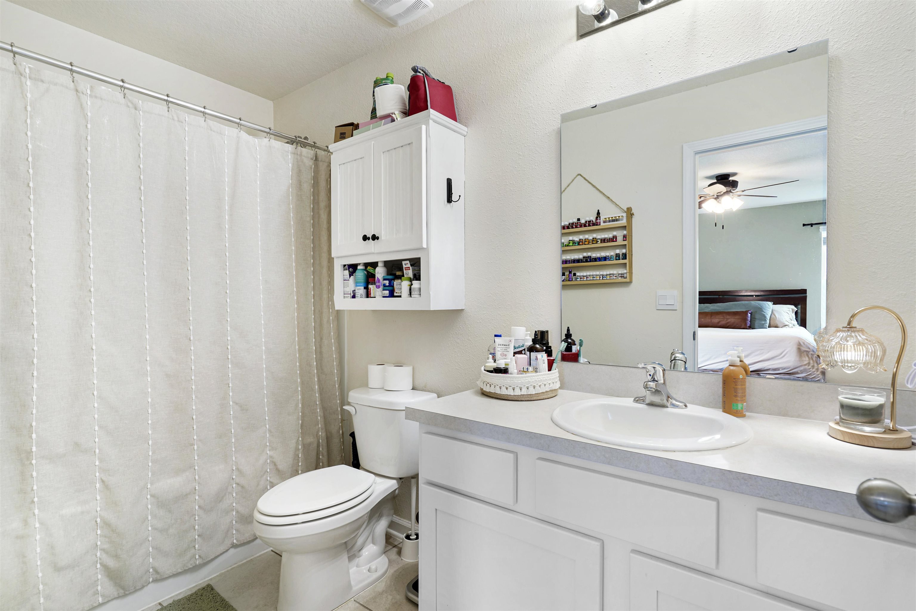 135 Pomona Way St. Augustine, FL 32095 - Photo 17 of 33 a bathroom with a sink toilet and shower