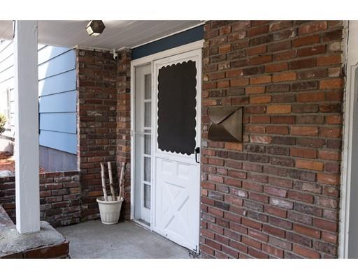 7 Gallows Hill Road Salem, MA 01970 - Photo 2 of 29 Gallery Image 2
