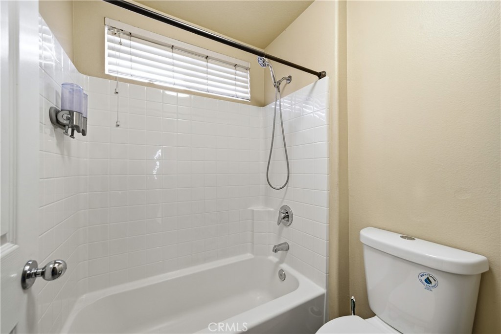 17891 Robusta Drive Riverside, CA 92503 - Photo 35 of 58