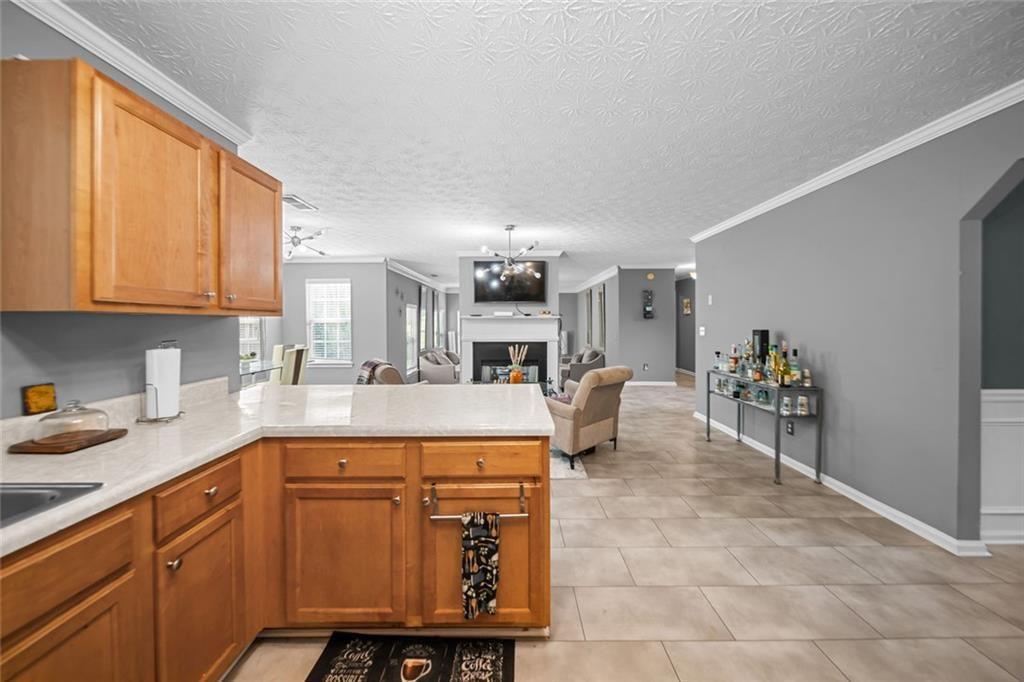 856 Haydens Ridge Ellenwood, GA 30294 - Photo 12 of 35 Gallery Image 12