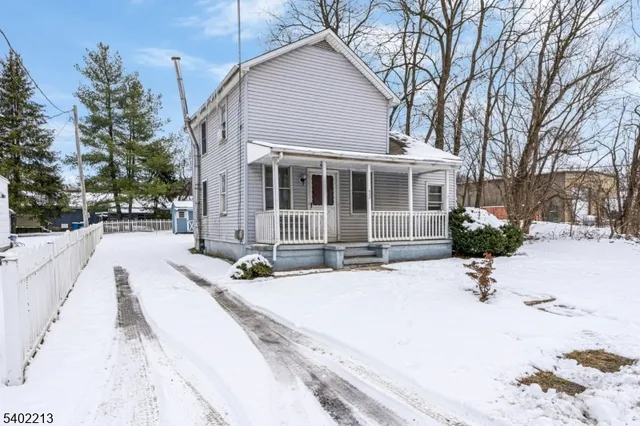 $198,000 | 422 South Street, Three Bridges, NJ 08887