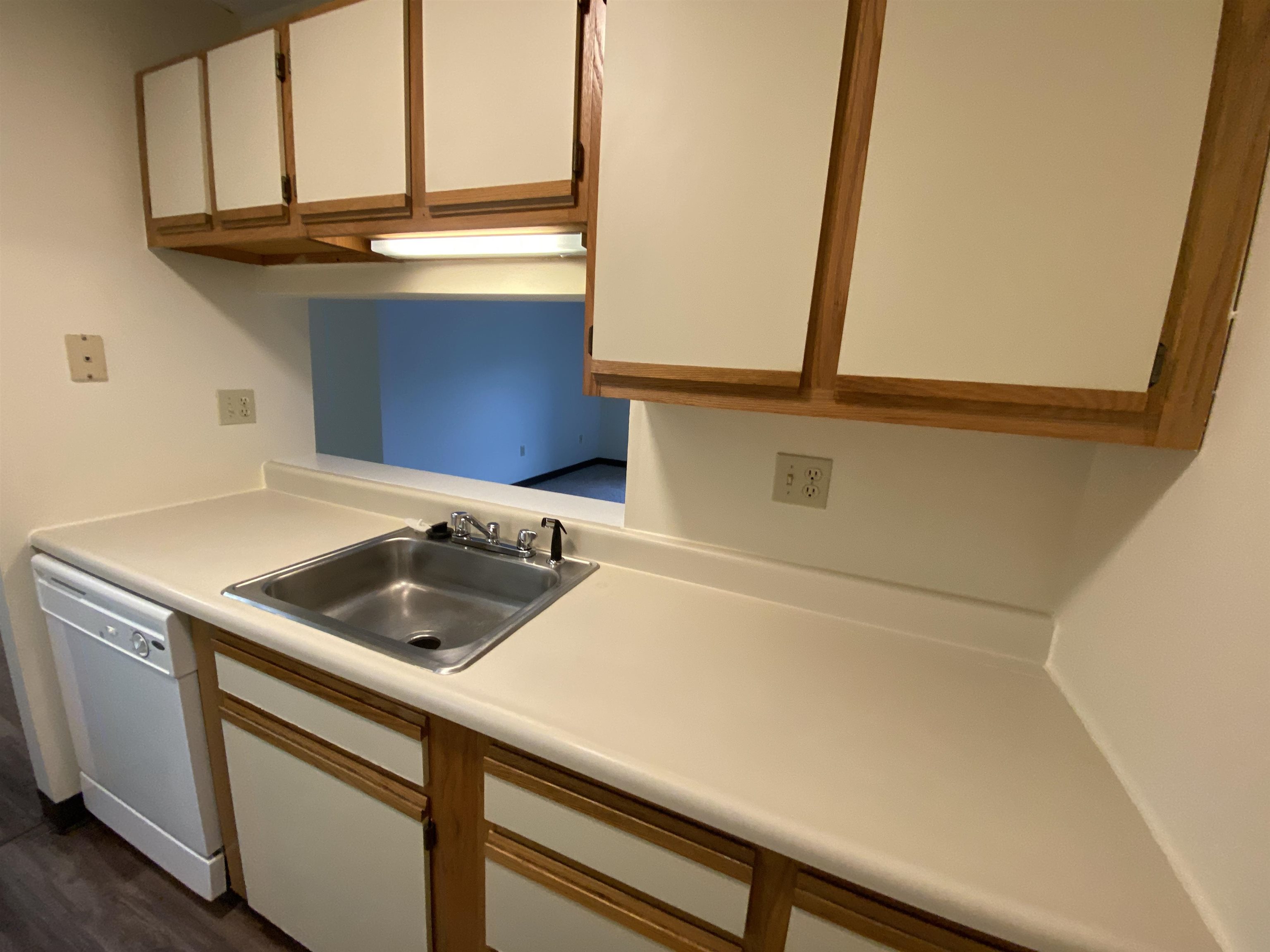 133 Eastern Avenue, Unit 304 Manchester, NH 03104 - Photo 11 of 53