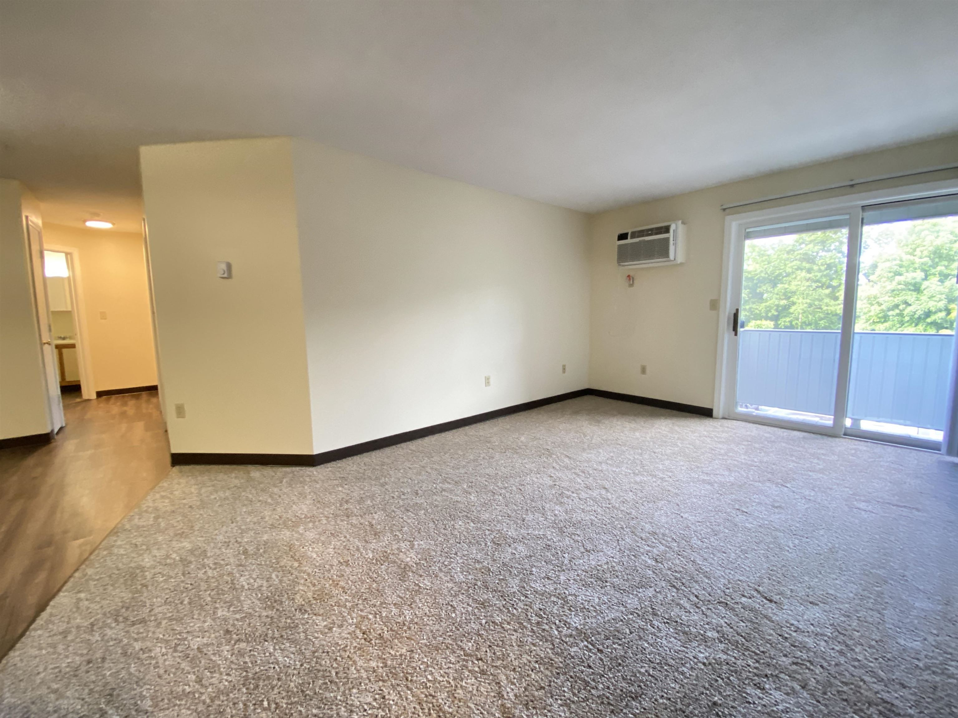 133 Eastern Avenue, Unit 304 Manchester, NH 03104 - Photo 22 of 59