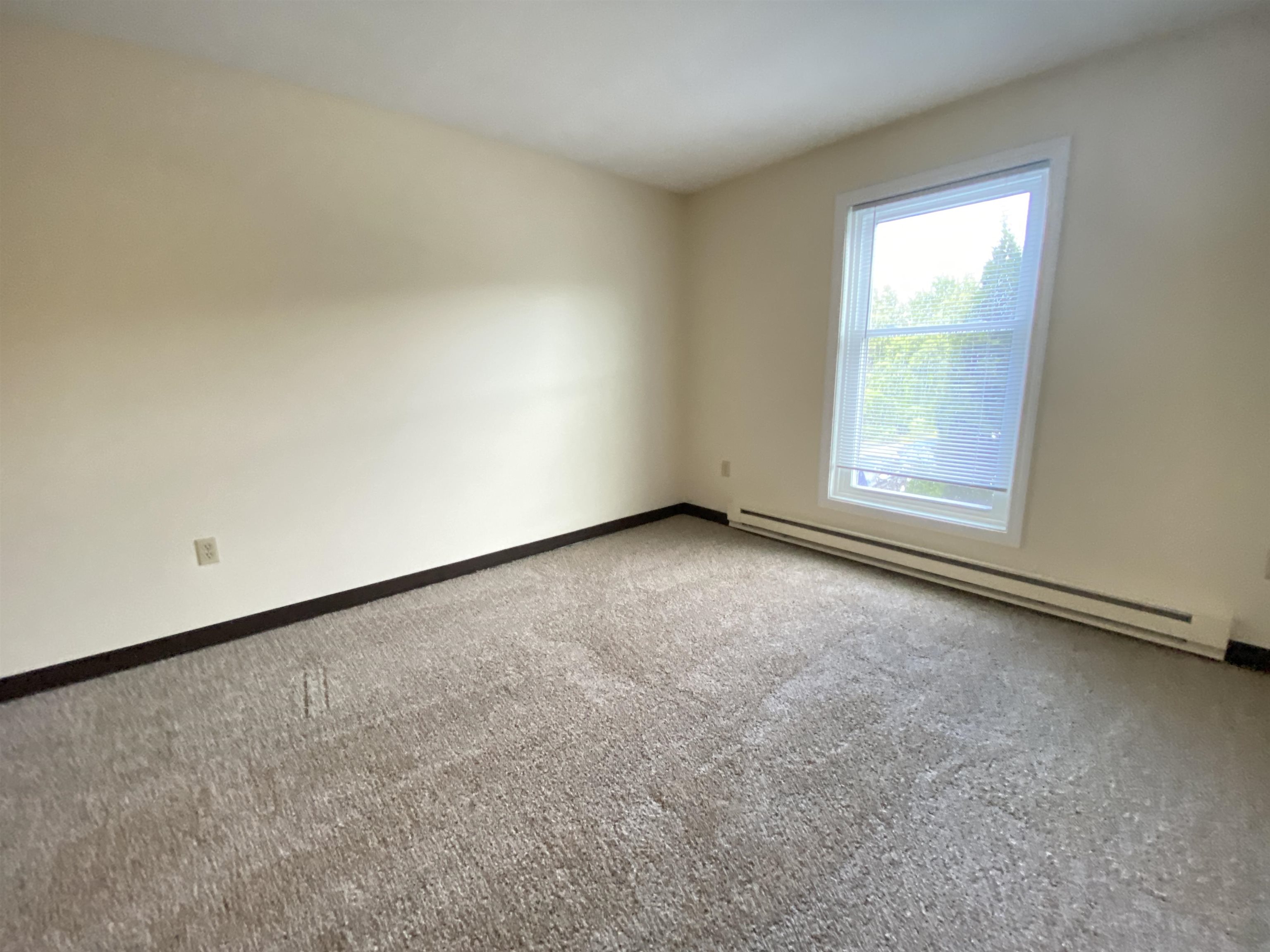 133 Eastern Avenue, Unit 304 Manchester, NH 03104 - Photo 32 of 59