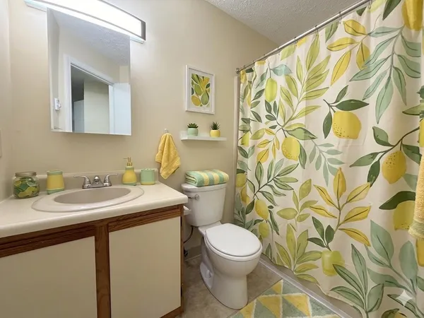 $1,875 | 133 Eastern Avenue, Unit 304, Manchester, NH 03104