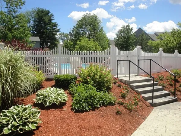 $1,875 | 133 Eastern Avenue, Unit 304, Manchester, NH 03104