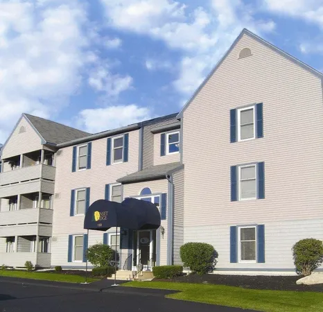 $1,875 | 133 Eastern Avenue, Unit 304, Manchester, NH 03104