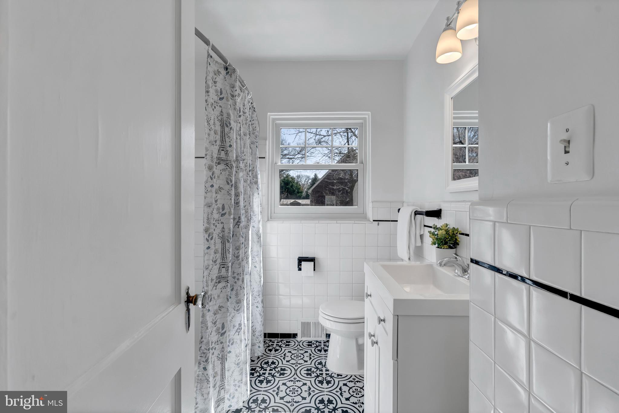 10415 Lorain Avenue Silver Spring, MD 20901 - Photo 25 of 38