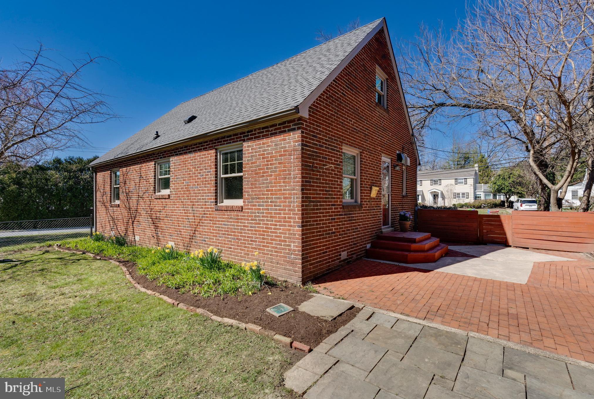 10415 Lorain Avenue Silver Spring, MD 20901 - Photo 4 of 38