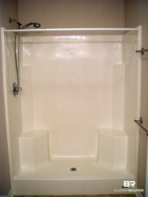 16752 Sugar Loop Foley, AL 36535 - Photo 17 of 34 Master shower