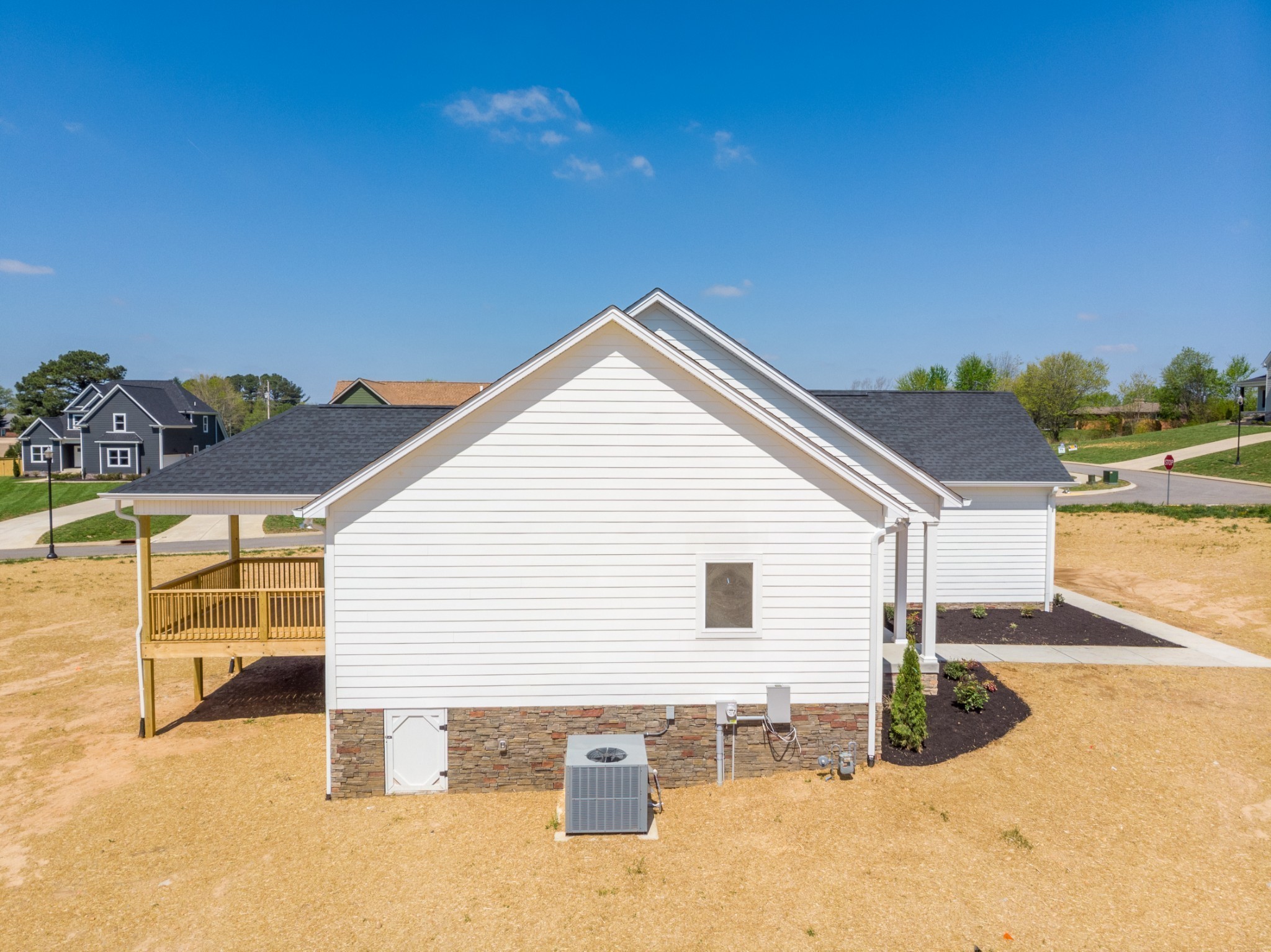 1137 Goose Drive Springfield, TN 37172 - Photo 8 of 28 a view of a terrace with a sitting space