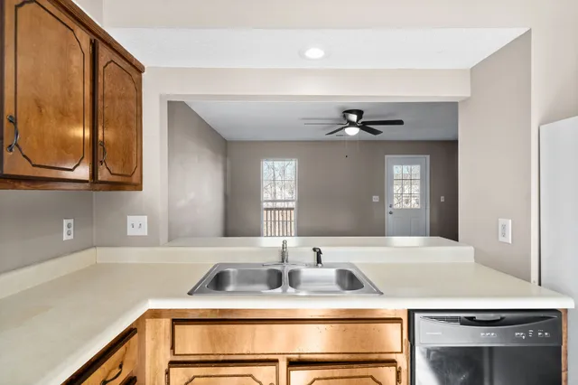 $995 | 1232 Parkway Place, Unit C, Clarksville, TN 37042