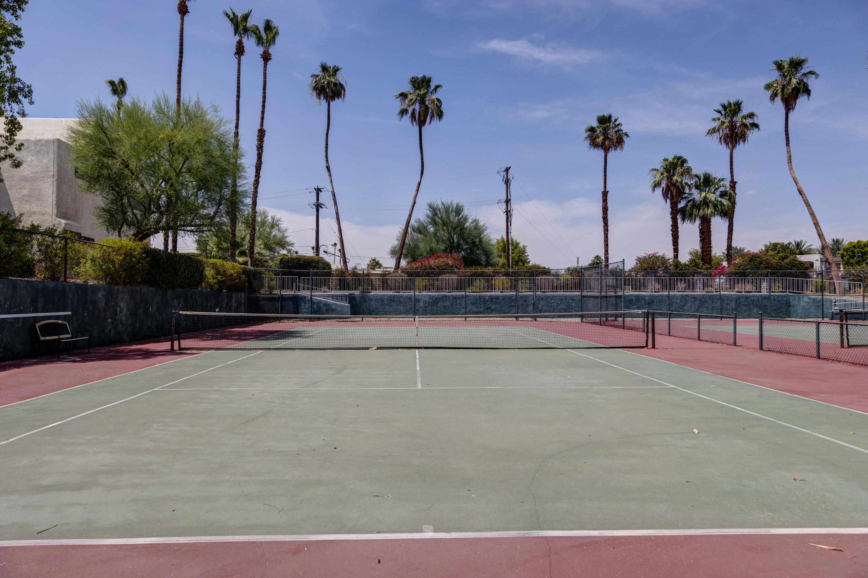 3155 Ramon Road, Unit 503 Palm Springs, CA 92264 - Photo 20 of 21 a view of a basket ball ground