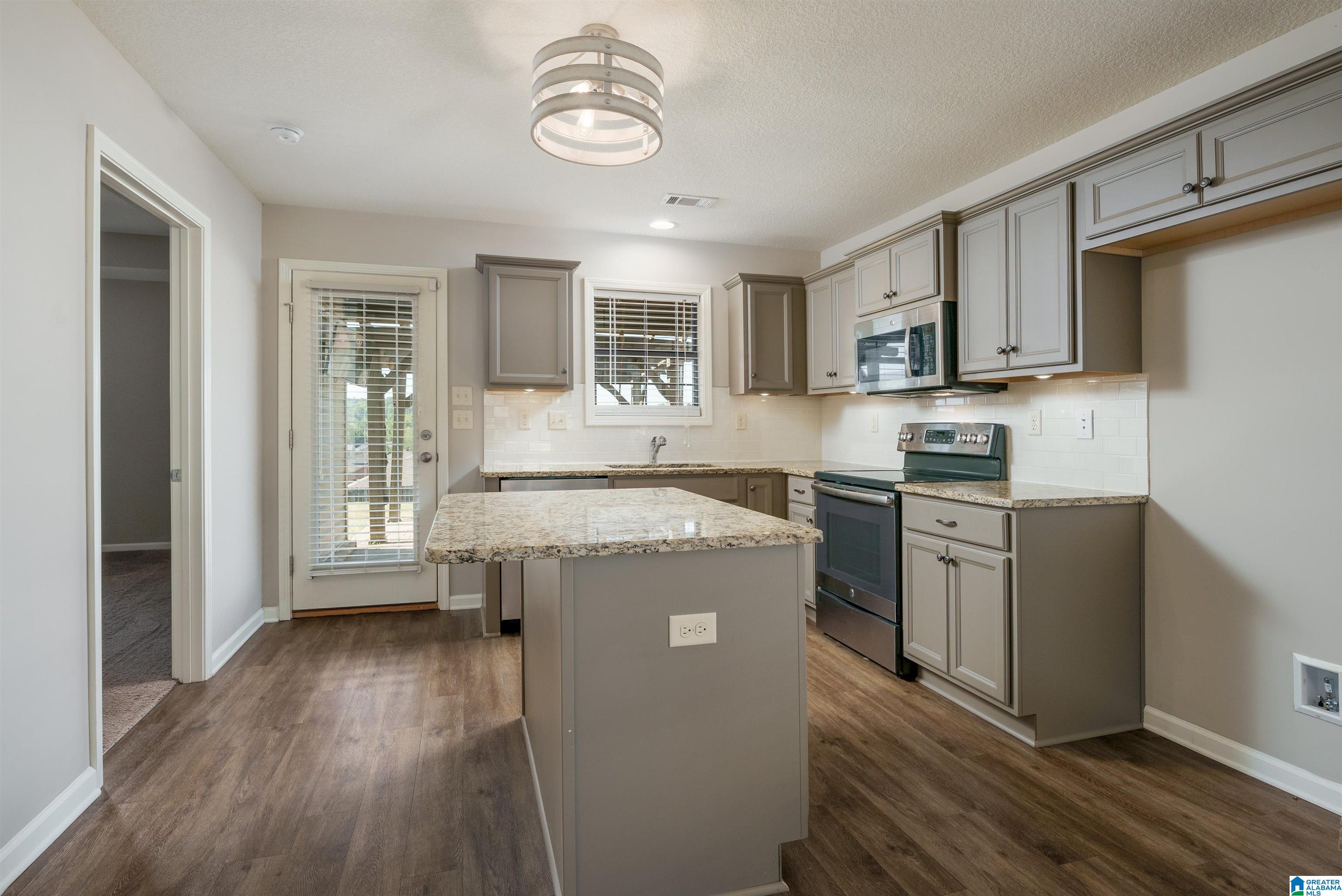 413 Barn Wood Road Tuscaloosa, AL 35405 - Photo 9 of 33 Gallery Image 9