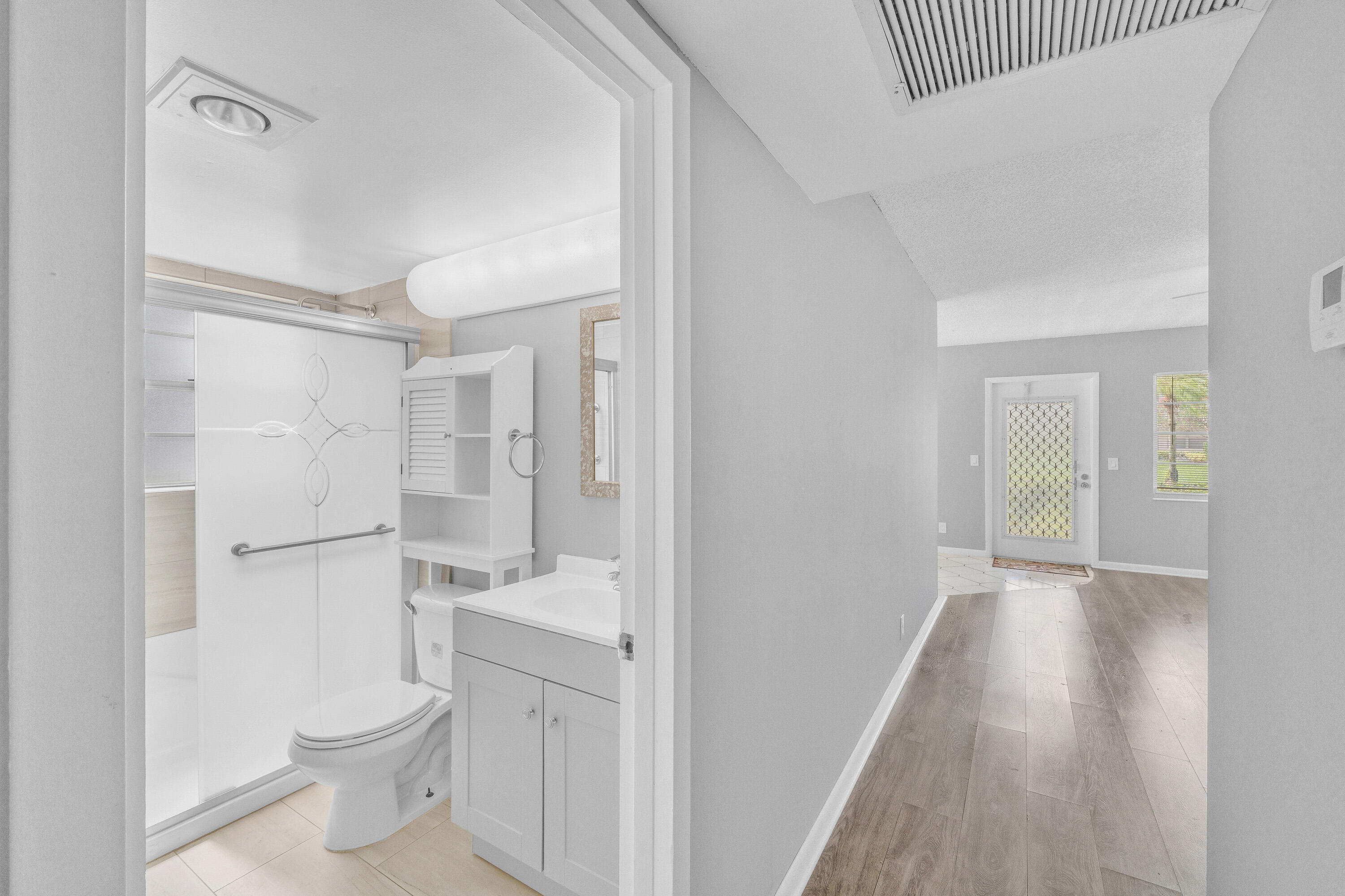 308 Fanshaw H, Unit 308 Boca Raton, FL 33434 - Photo 33 of 54 16 Bathroom (01)