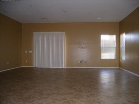 5322 West Apollo Road Laveen, AZ 85339 - Photo 4 of 16 Family Room