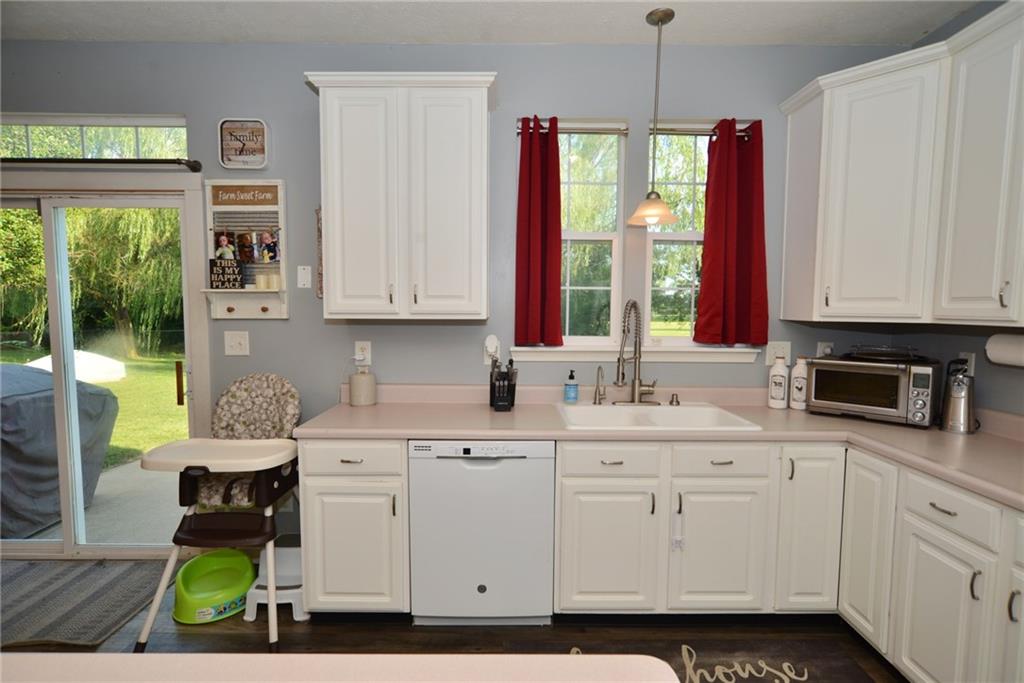 5841 Decatur Ridge Drive Indianapolis, IN 46221 - Photo 14 of 45 Gallery Image 14