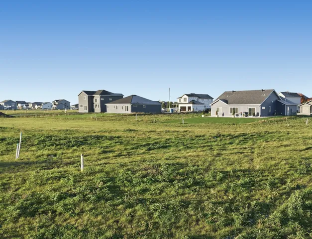 $47,900 | 4709 Hampton Loop South, Moorhead, MN 56560