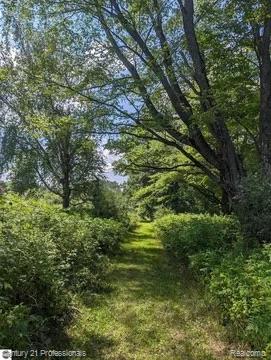 3608 South State Road Glennie, MI 48737 - Photo 19 of 42