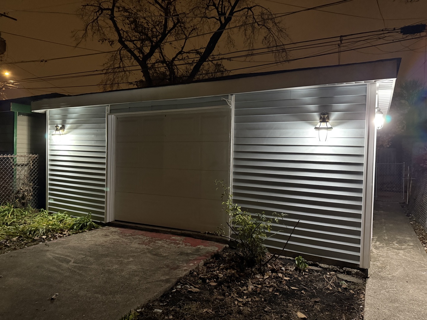 8420 South Carpenter Street Chicago, IL 60620 - Photo 23 of 23 a view of backyard with plants
