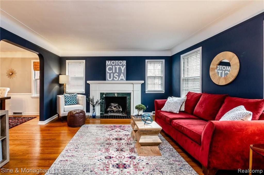 433 Maison Road Grosse Pointe Farms, MI 48236 - Photo 4 of 52