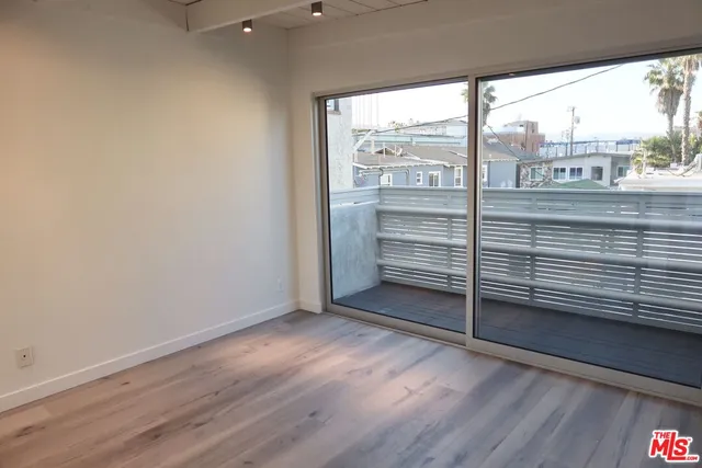 a view of a house with a yard and garage