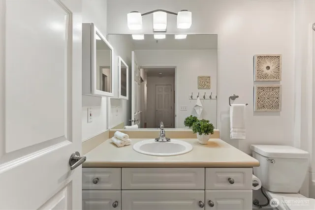 $329,500 | 15150 140th Way Southeast, Unit S103, Renton, WA 98058