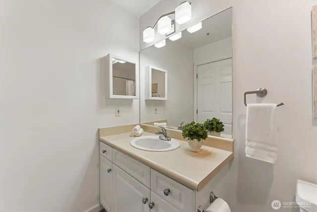 $329,500 | 15150 140th Way Southeast, Unit S103, Renton, WA 98058