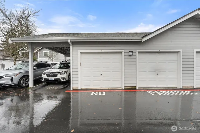 $329,500 | 15150 140th Way Southeast, Unit S103, Renton, WA 98058