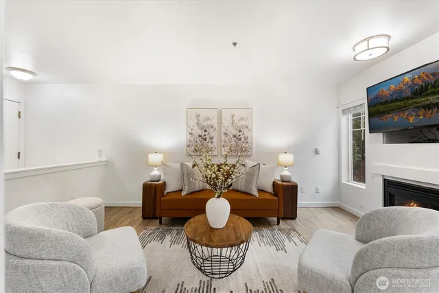 $329,500 | 15150 140th Way Southeast, Unit S103, Renton, WA 98058