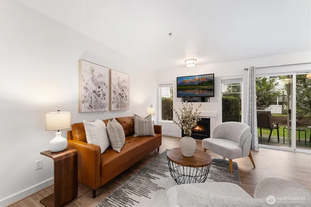 $329,500 | 15150 140th Way Southeast, Unit S103, Renton, WA 98058