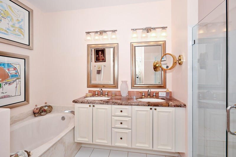 6198 Heliconia Road Delray Beach, FL 33484 - Photo 7 of 10 Master Bathroom