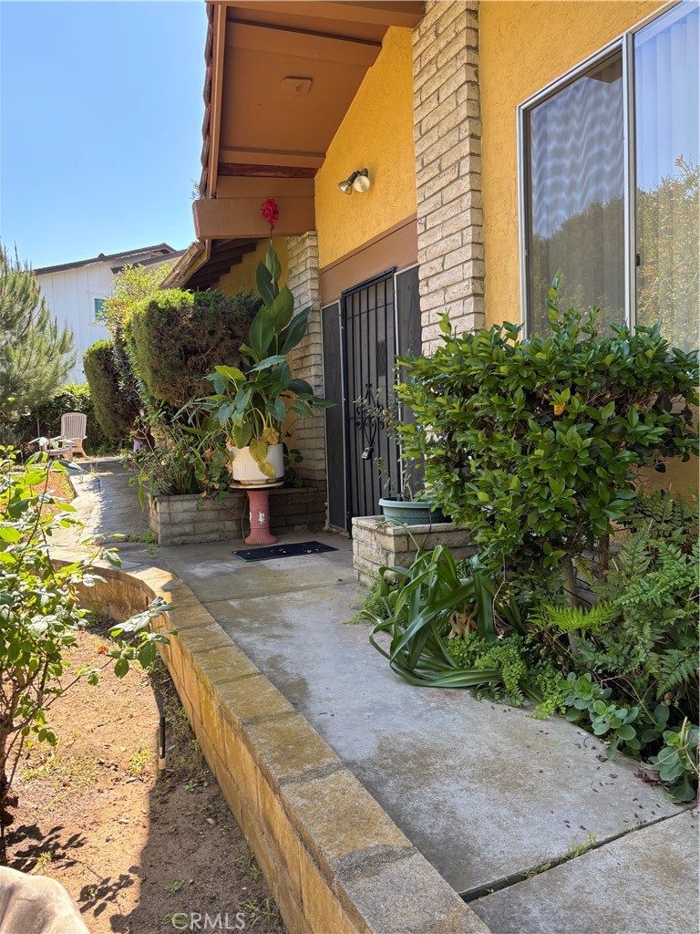 1734 Adalane Place Fallbrook, CA 92028 - Photo 4 of 16