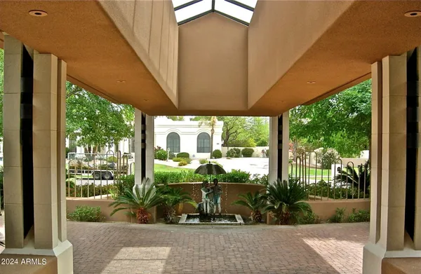 $5,995,000 | 15 Biltmore Estates Drive, Phoenix, AZ 85016